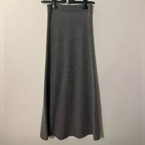 Max Mara - Agile ribbed wool maxi skirt - Picture 5 of 11